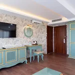 Motali Life Szálloda 3*