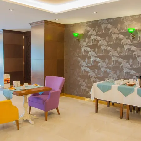 Hotel Motali Life 3*