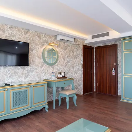 Motali Life Hotel 3*