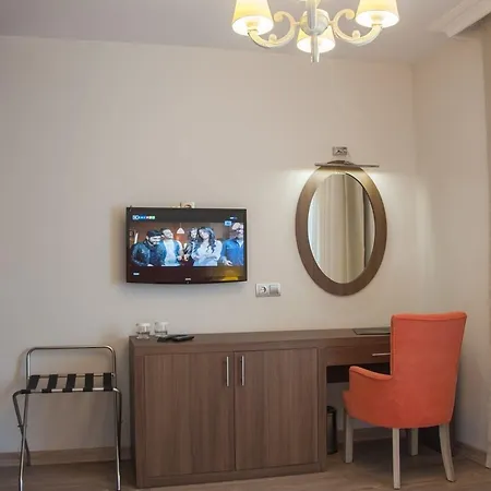 Motali Life Hotel 3*