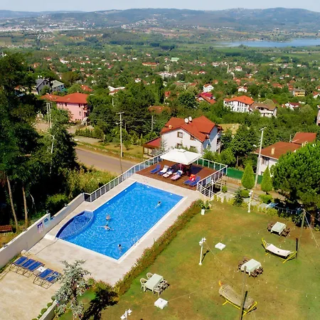 Hotel Motali Life Masukiye