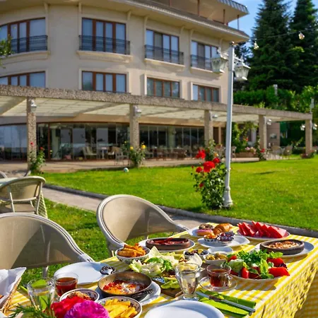 Hotel Motali Life Masukiye